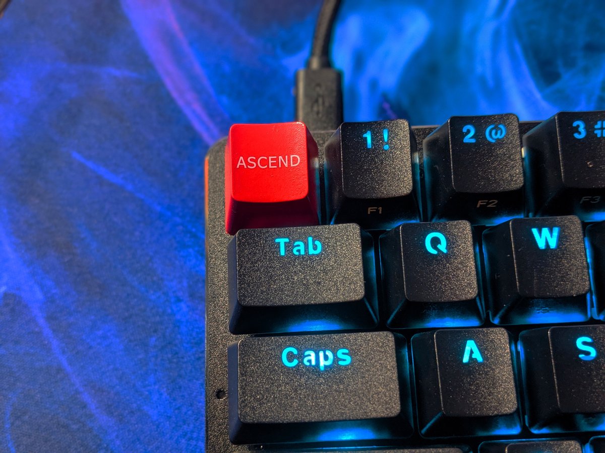 Tạm biệt các keycap sáng bóng kém sang và đến với thế giới PBT keycap