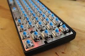 Tìm hiểu về các phần cứng ngắc ít ai để ý trên bàn phím cơ (PCB, plate, case và dampeners) (Phần 2)