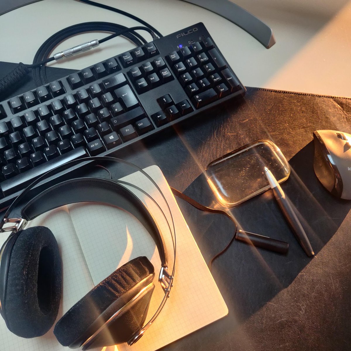 Từ bàn phím cơ gaming quay về với bàn phím cơ cổ điển: thức thời hay lội ngược dòng vô lý?