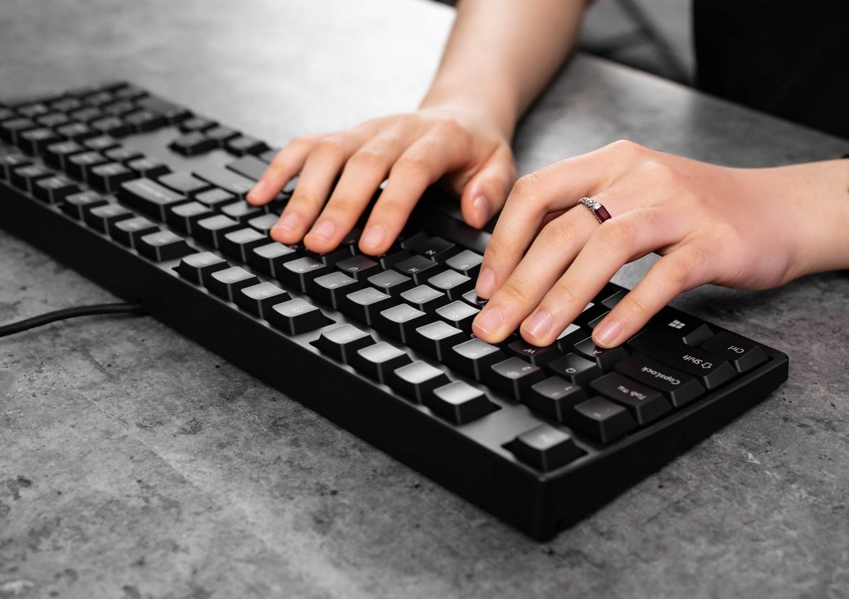 Bàn phím cơ cổ điển cao cấp: một là đừng nên trải nghiệm, hai là trải nghiệm rồi thì không còn đường quay về nữa