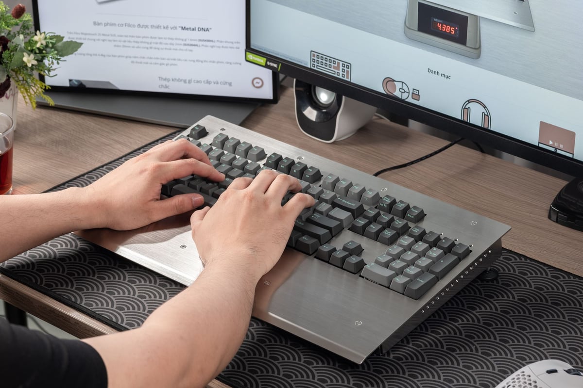 Bàn phím công thái học là gì? Ưu điểm và nhược điểm của các bàn phím công thái học