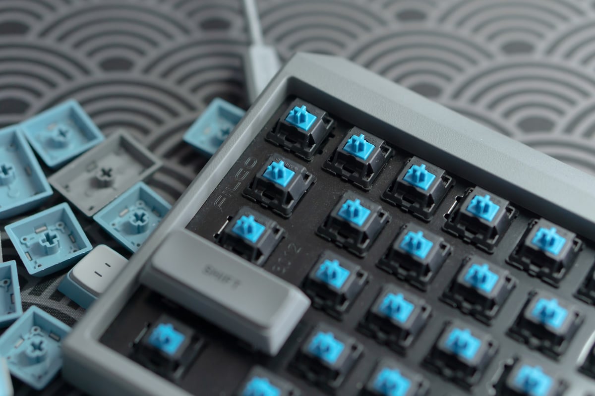 Top bàn phím cơ dùng switch Cherry Blue đã tay đã tai nhất hiện nay