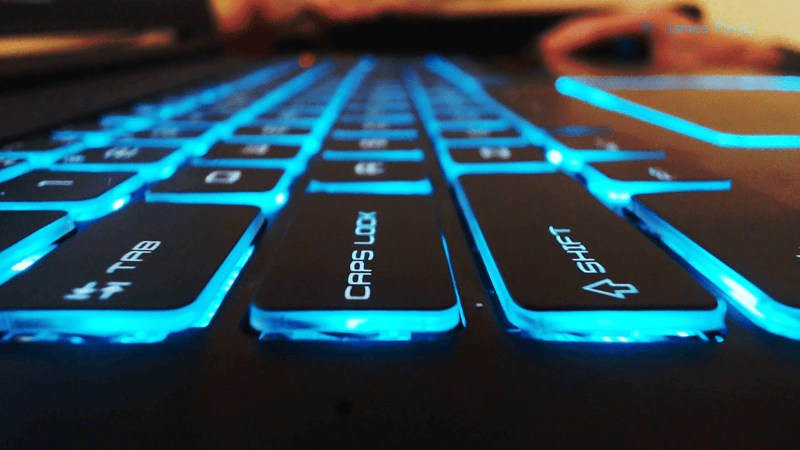 Chơi game không thích màu mè nhưng vẫn muốn sáng tỏ, anh em tìm ngay đến các mẫu bàn phím cơ CHUYÊN GAME có đèn nền đơn sắc sau nhé