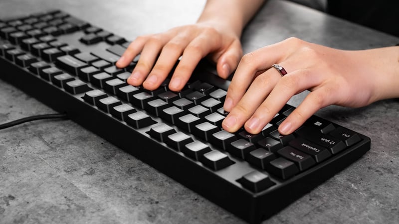 Bàn phím cơ cổ điển cao cấp: một là đừng nên trải nghiệm, hai là trải nghiệm rồi thì không còn đường quay về nữa