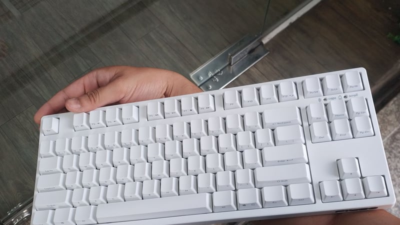 Gõ bàn phím như thế nào cho đúng cách, nhẹ tay hay mạnh tay có là vấn đề?