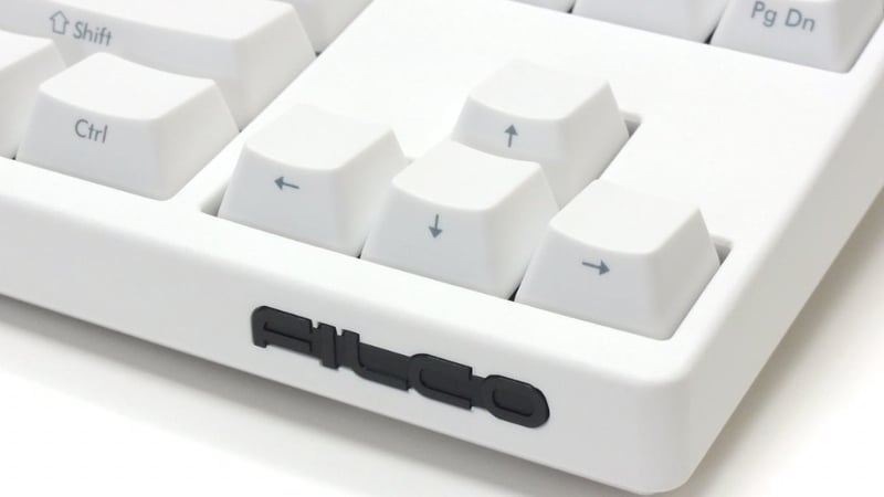 Bị trêu "Dân chơi GTA 5 mà bàn phím ủy mị  quá", mình vẫn tin chiếc bàn phím toàn trắng này là lựa chọn đúng