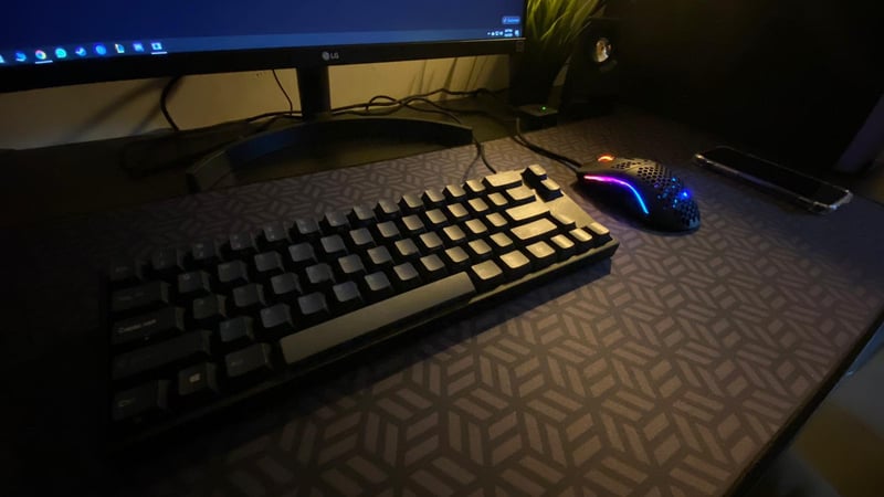 Vì sao nên dùng deskmat? Ai là người đặc biệt cần tới món phụ kiện này?