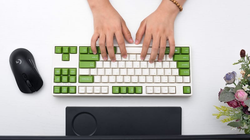 Top bàn phím cơ văn phòng nam nữ đều dùng được