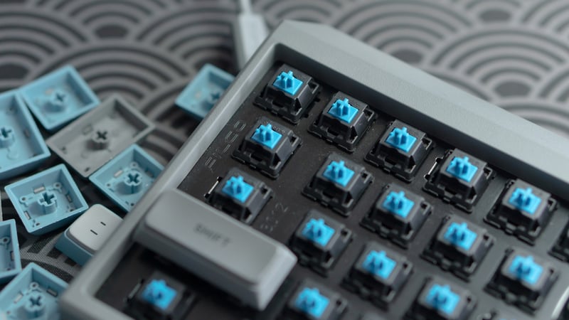 Switch Blue chơi game tốt không? Còn tùy đó là game gì