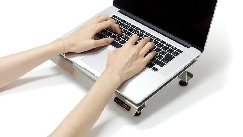 Giá đỡ công thái học kê bàn phím, kê laptop nghe kêu thật nhưng thực tế có nên dùng?