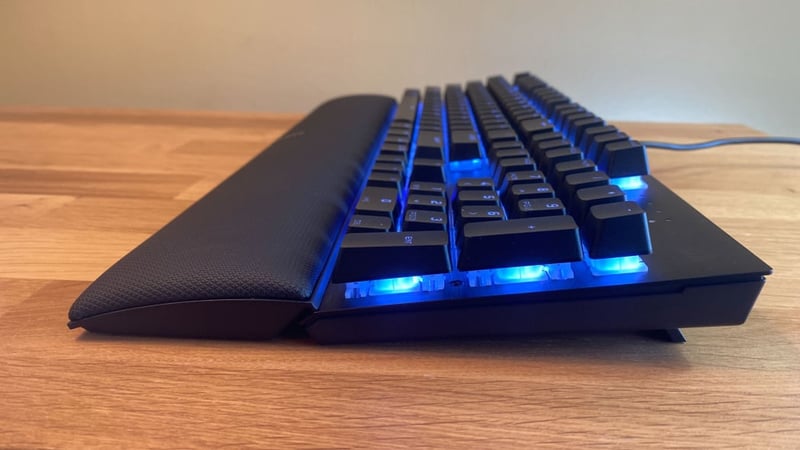 Corsair K60 RGB Pro SE Mechanical Keyboard Review | PCMag