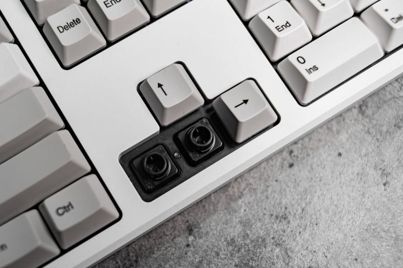 Realforce A/R2A với switch Topre - chiếc bàn phím khiến bạn chỉ ...