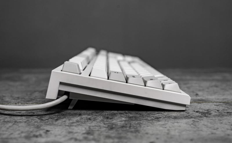 Realforce A/R2A với switch Topre - chiếc bàn phím khiến bạn chỉ ...