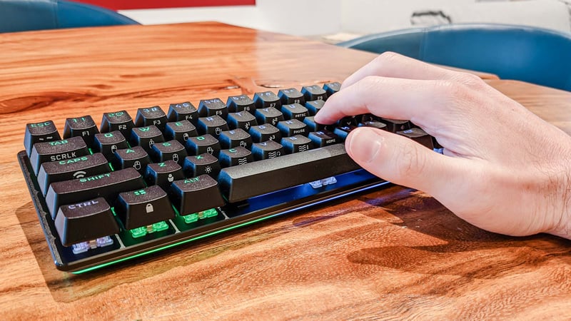 Corsair K70 Pro Mini Wireless Review - exclusive news