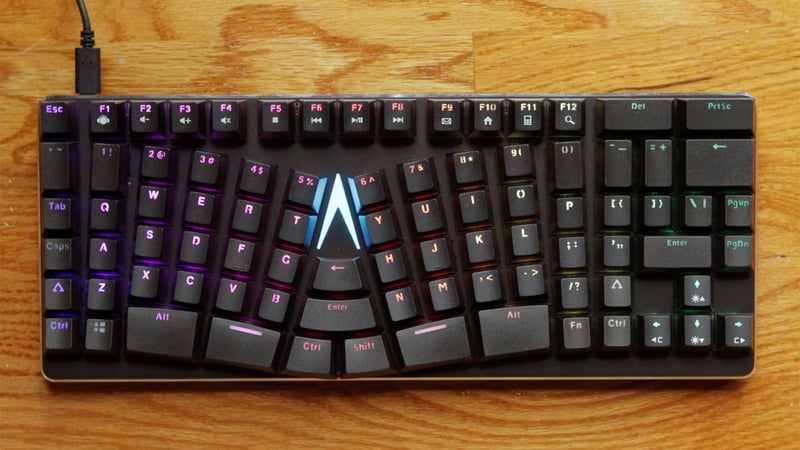 X-Bows Ergonomic Mechanical Keyboard, Hands On | Tom's Hardware