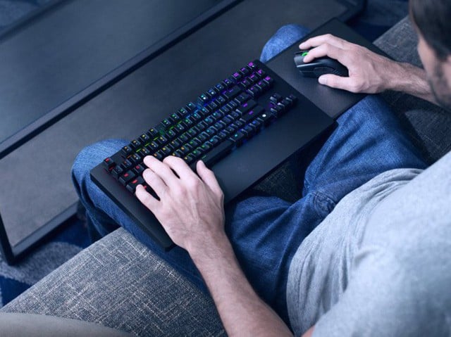 Đây là Razer Turret, bộ phím chuột đầu tiên dành cho Xbox, giá gần 6 triệu, hỗ trợ 16 game, dùng được cả cho máy tính - Ảnh 2.