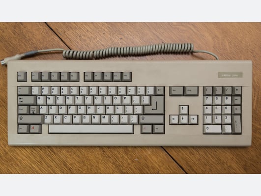 Bàn phím cơ Amiga A2000 Cherry Keyboard