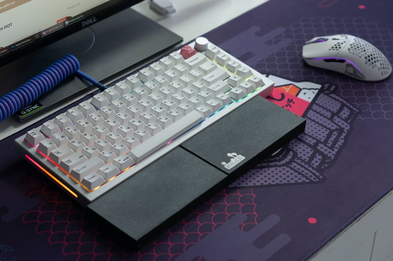 Có mấy cách chống trượt cho bàn phím cơ: deskmat, đế chống trượt và còn gì nữa?