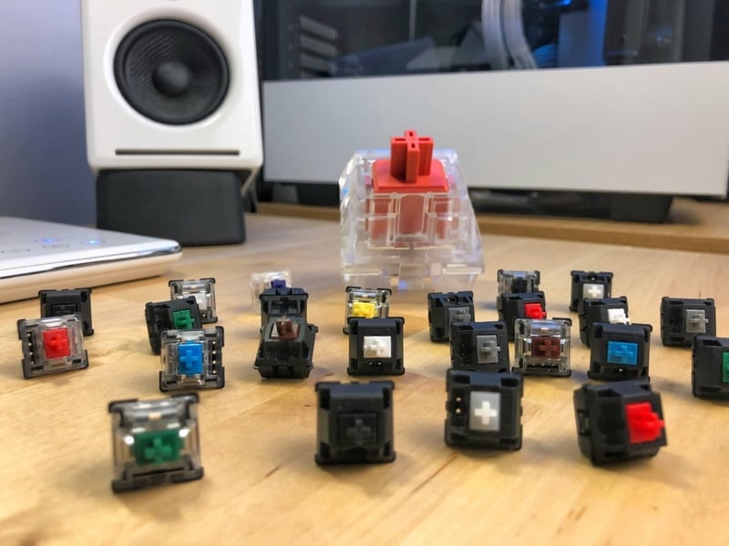So sánh Switch Cherry MX vs Gateron vs Kailh vs Outemu