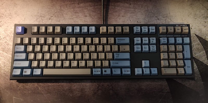 Leopold Realforce R2 45g w/ purple RF logo cap : MechanicalKeyboards