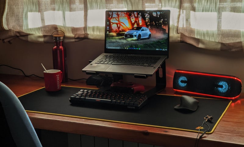 My Setup V2! (after buying a stand & mechanical keyboard) : r/ZephyrusG14