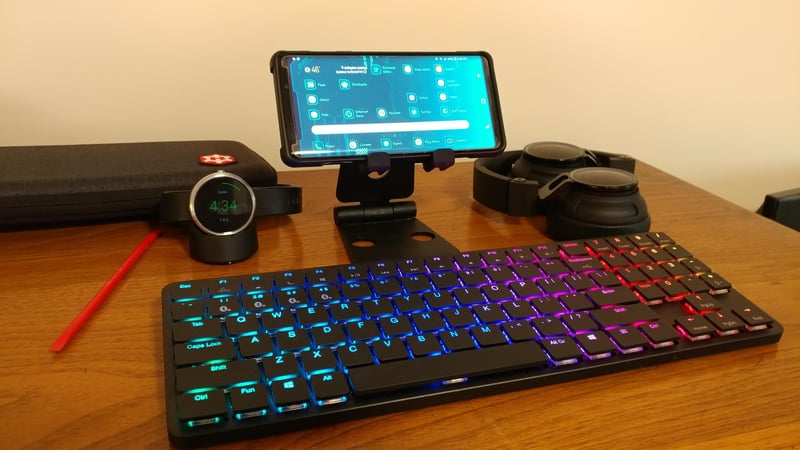 My everyday carry. Hexgears X-1 My first mechanical keyboard. Thanks Lotus, My wallet hates you. Kaihua Choc Red Switches Low Profile keys Wireless and USB-C connector It's a beauty. : r/MechanicalKeyboards