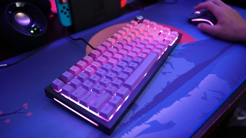 First build: GMMK Pro.. how do the stabs and switches sound? (Glorious pandas lubed with glube, GPBT Nebula keycaps, Durock V2s lubed with glube and washers and space and enter key, guitar