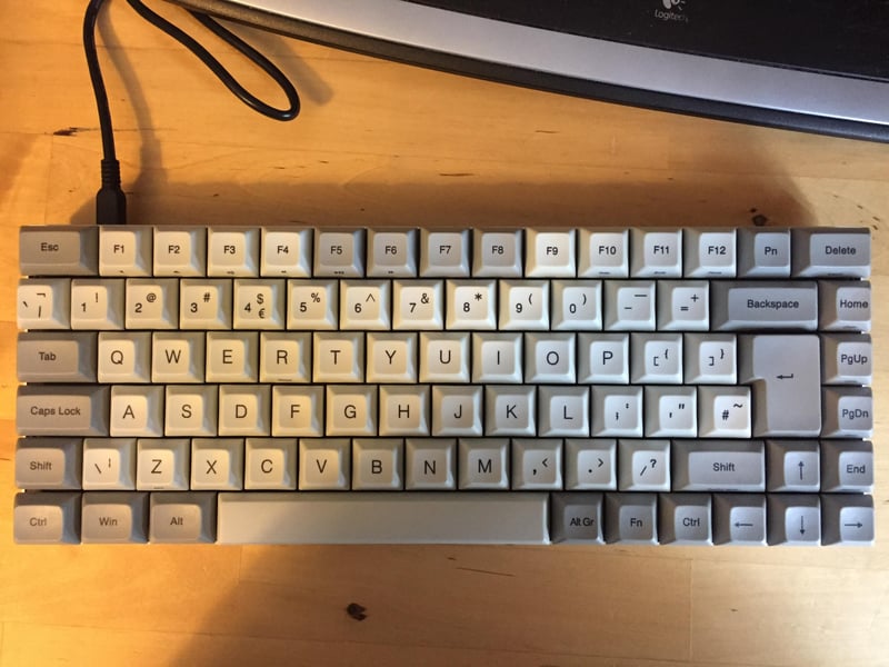 RACE 3 UK ISO - Weird layout!?! : r/MechanicalKeyboards