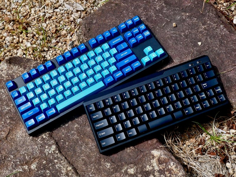 Souvenirs from Japan: Filco Majestouch TKL (with SA Dancer) and Minila : r/MechanicalKeyboards